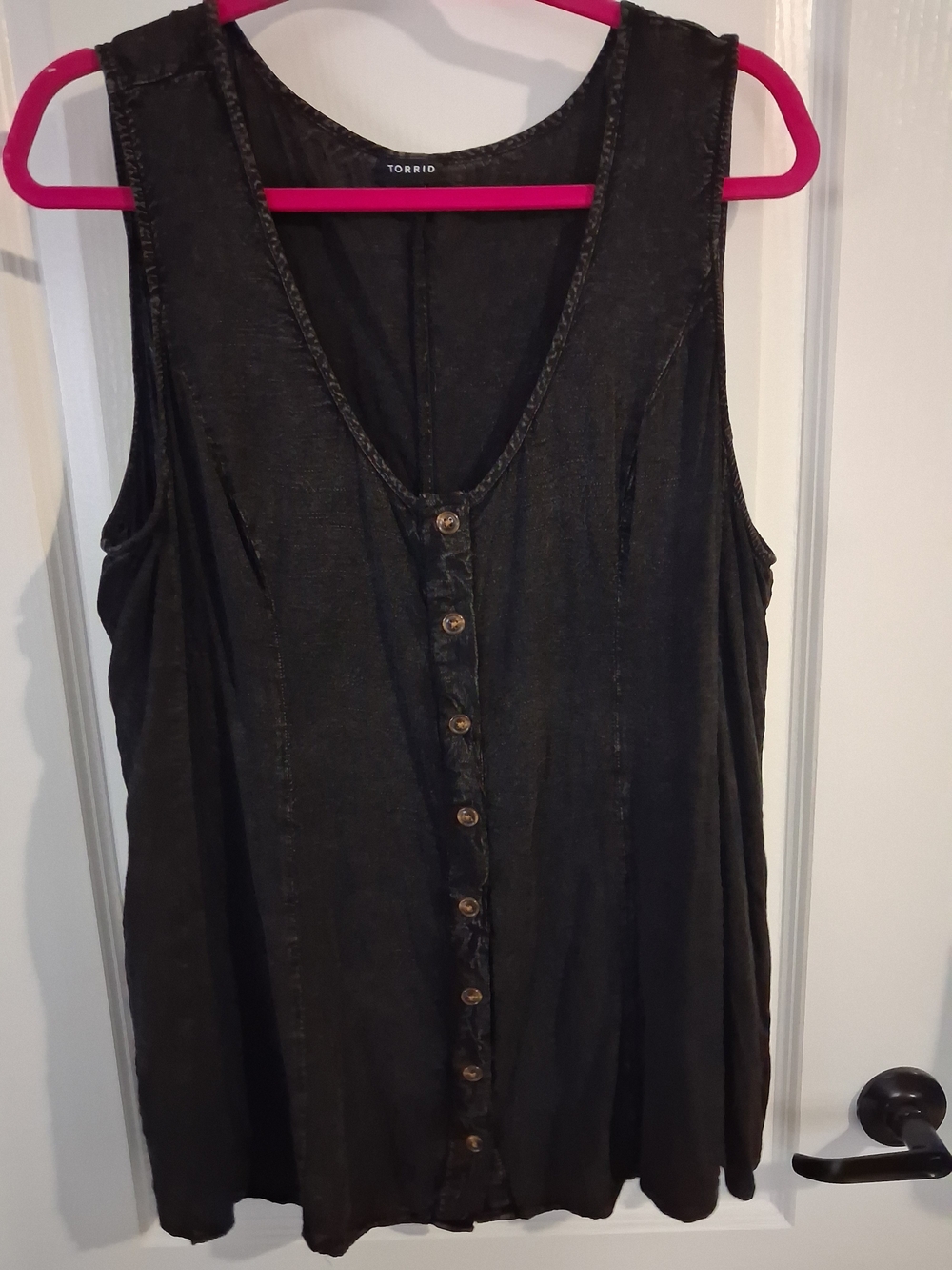 torrid black button-front sleeveless tank